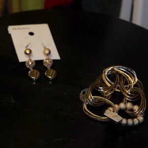 Women’s Bracelet and Earrings Matching Set